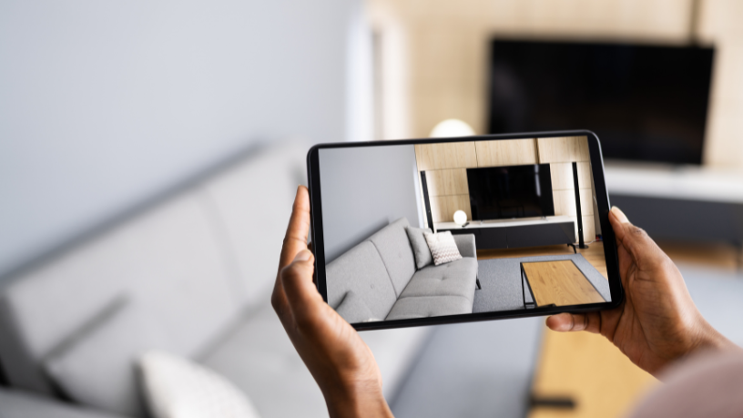 Visitar imóveis sem sair de casa já é realidade — e Fernando Bruno Crestani mostra como o Open House virtual redefine o relacionamento com o comprador.