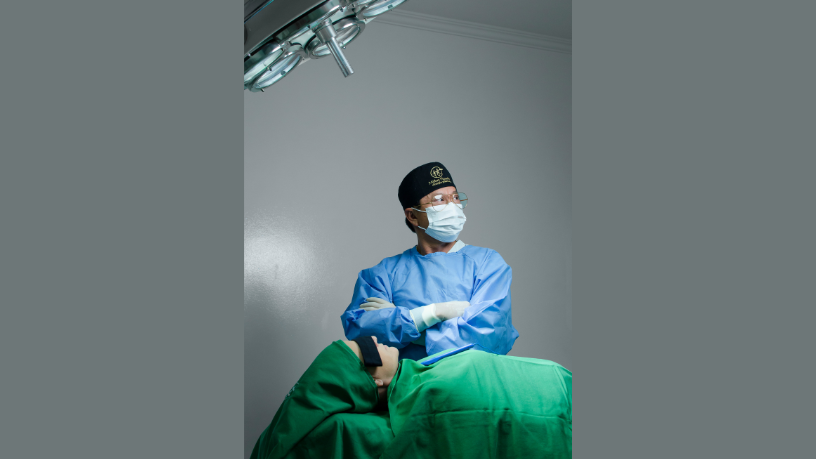 Novidades na cirurgia plástica com tecnologia e resultados naturais apresentadas por Milton Seigi Hayashi.