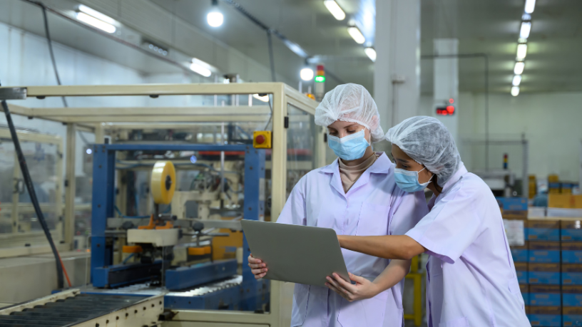 Novos materiais plásticos exigem rigor técnico, e Elias Assum Sabbag Junior analisa os principais critérios de homologação para garantir desempenho e conformidade regulatória.